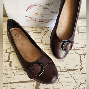 NEW Clarks 9N Leather Flats Neenah Lark